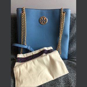 tory burch everly leather swingpack